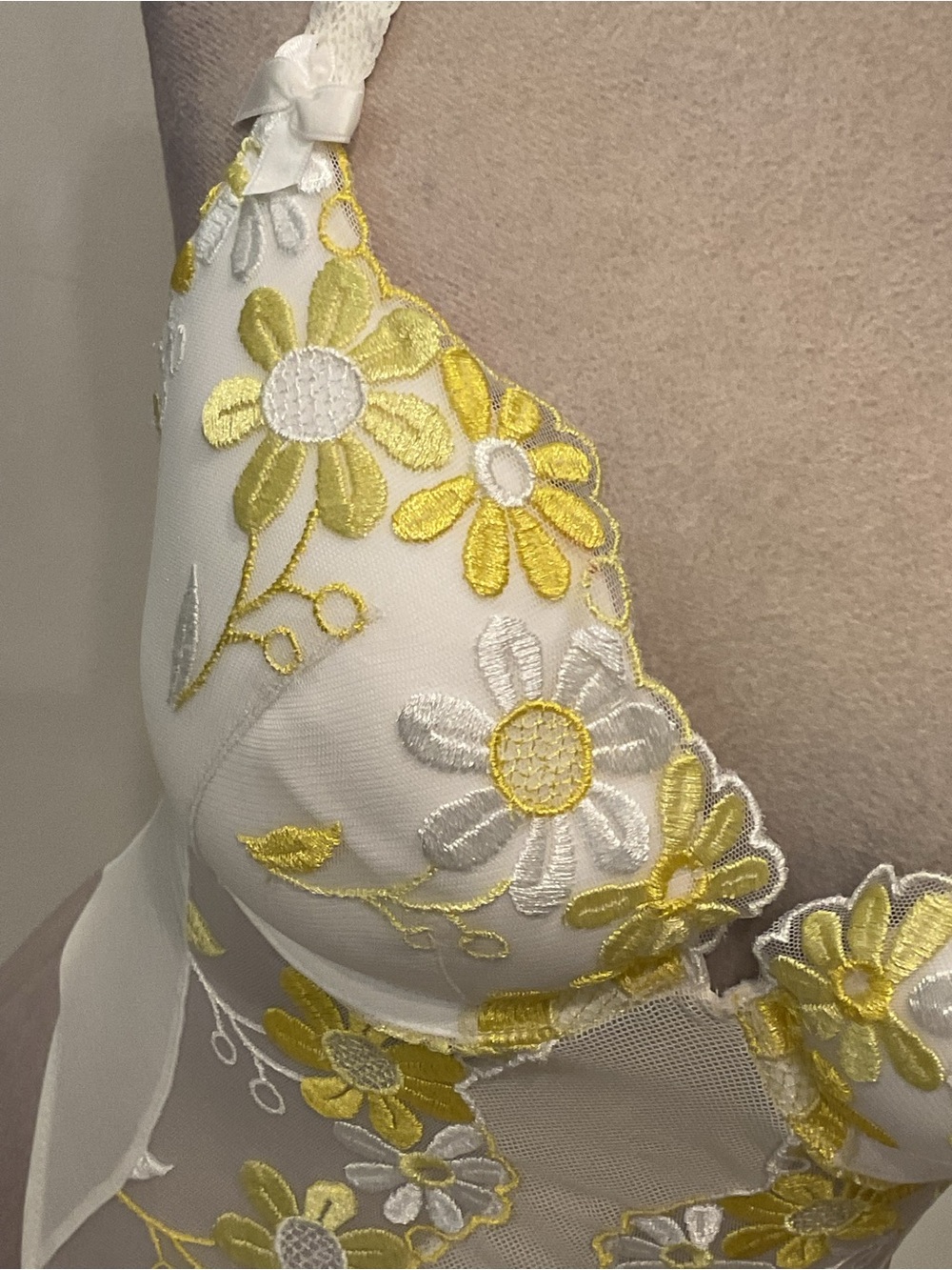 2001 Victoria's Secret White Sheer Bodysuit with Yellow Floral Embroidery - Picture 4 of 13